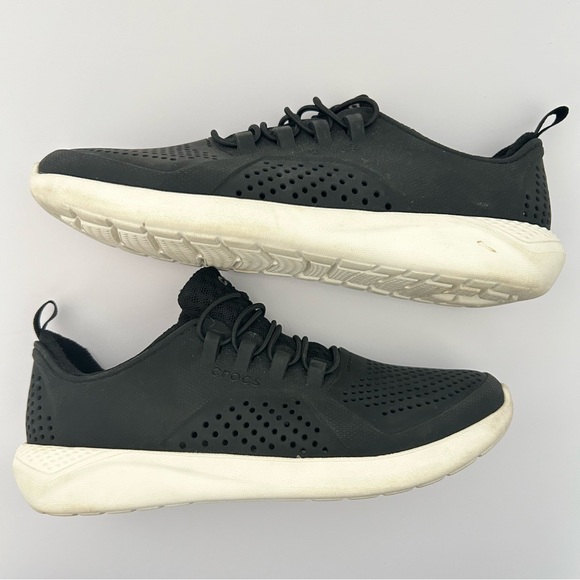 Crocs Kids LiteRide Pacer Shoe in Black and White size 4 Junior Casual Slip-on - Picture 5 of 10